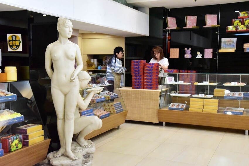 走讀臺中舊城-穿越百年時光｜新太陽堂餅店DIY 歷史建築 百