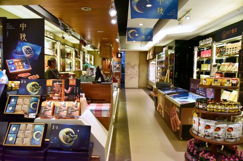 走讀臺中舊城-穿越百年時光｜新太陽堂餅店DIY 歷史建築 百