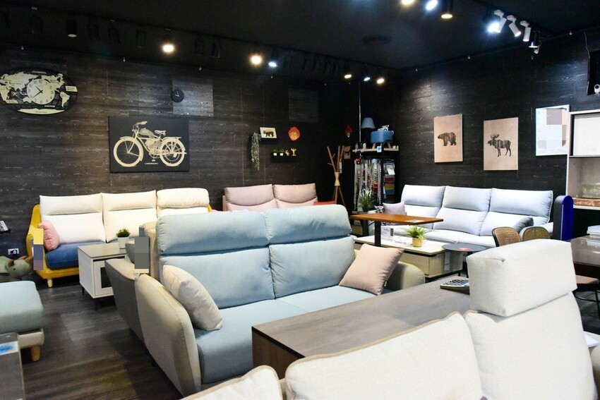 億家具批發倉庫 新莊店|30年老字號 MIT家具工廠直營 價格透明客製化服務 新北家具賣場推薦|西莉亞玩樂人生 億家具批發倉庫新莊店