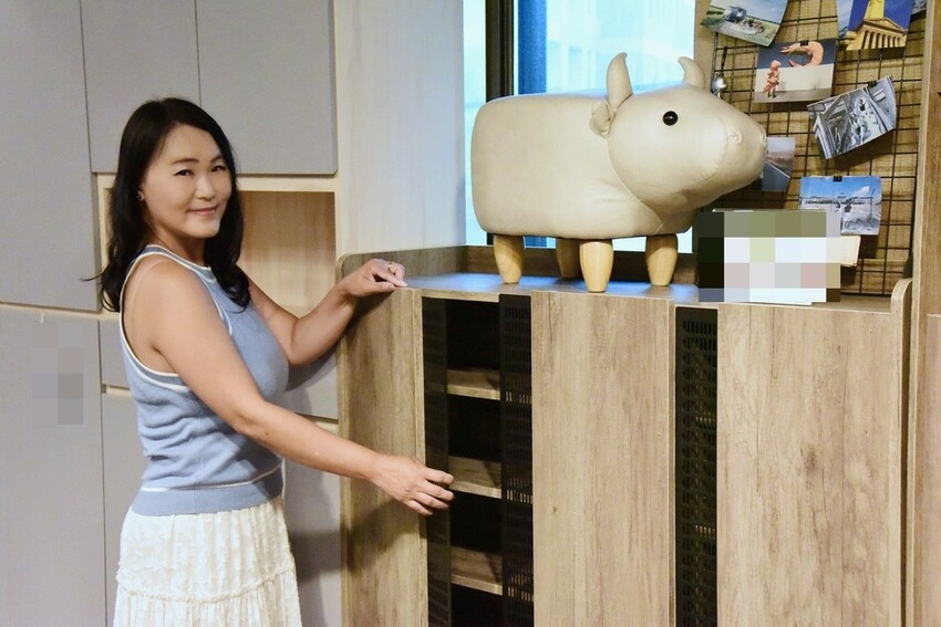 億家具批發倉庫 新莊店|30年老字號 MIT家具工廠直營 價格透明客製化服務 新北家具賣場推薦|西莉亞玩樂人生 億家具批發倉庫新莊店