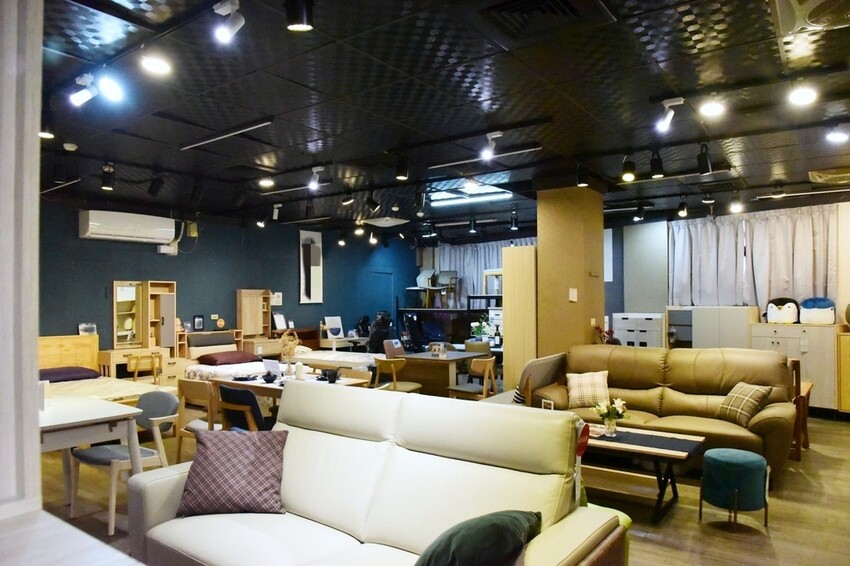 億家具批發倉庫 新莊店|30年老字號 MIT家具工廠直營 價格透明客製化服務 新北家具賣場推薦|西莉亞玩樂人生 億家具批發倉庫新莊店