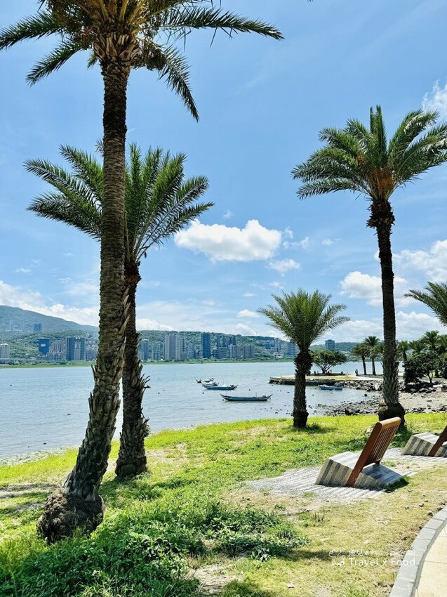 全新放風景點!270度賞河岸風光,八里左岸米倉無限公園 - 魚兒 x 牽手明太子的「視」界旅行