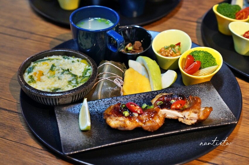 台東縣鹿野鄉【台東】鹿野高台｜2024台灣國際熱氣球嘉年華，光雕秀無人機，三麗鷗家族大集合！