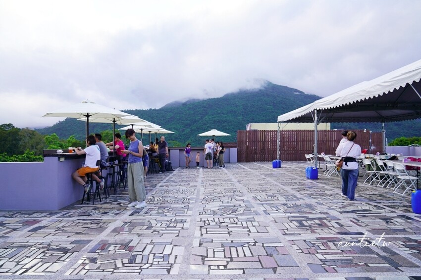 台東縣鹿野鄉【台東】鹿野高台｜2024台灣國際熱氣球嘉年華，光雕秀無人機，三麗鷗家族大集合！