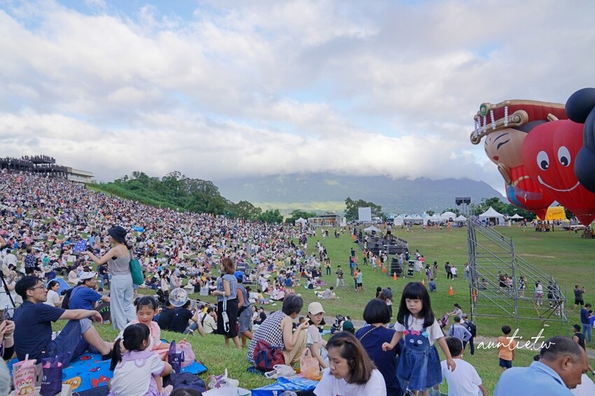 台東縣鹿野鄉【台東】鹿野高台｜2024台灣國際熱氣球嘉年華，光雕秀無人機，三麗鷗家族大集合！