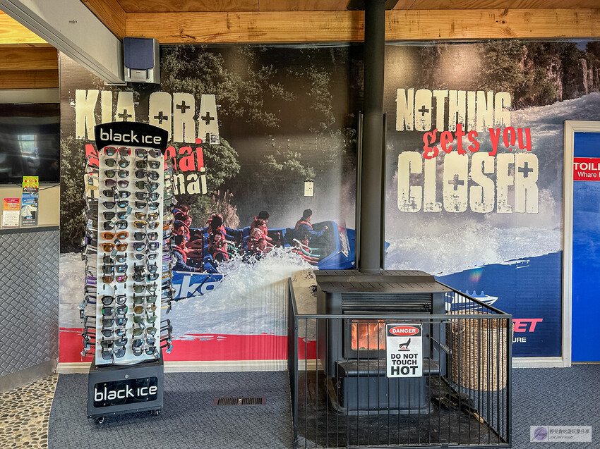 感受刺激與壯觀！胡卡瀑布噴射快艇體驗，近距離欣賞壯麗瀑布，30分鐘的飆速旋轉帶來前所未有的刺激感受。