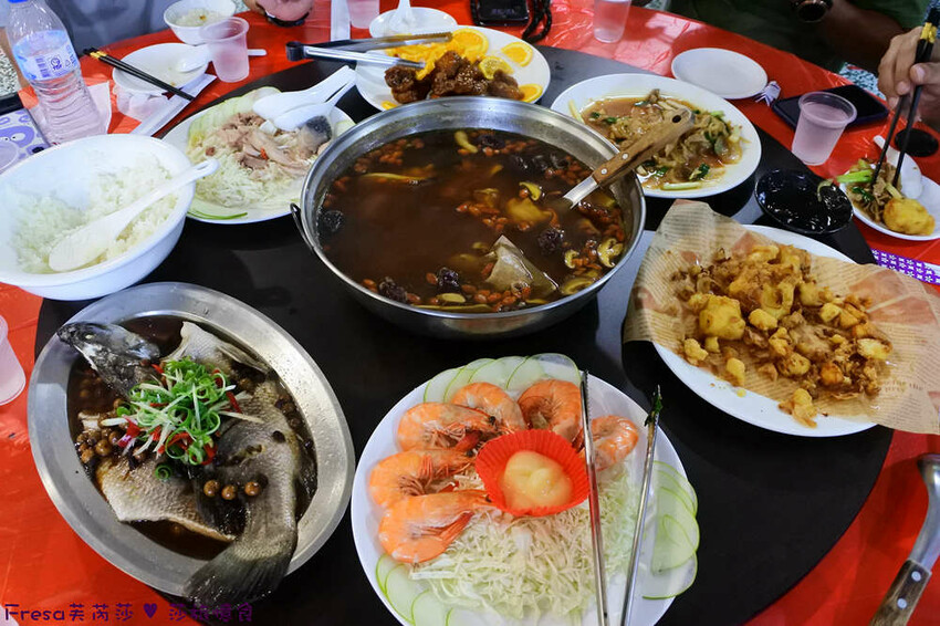 高雄市六龜區高雄旅遊│六龜荖濃溪遊憩旅行│騎乘電輔車吹風過隧道.豐富六龜生態地質│品茗原山茶│荖濃大武壠族文化體驗