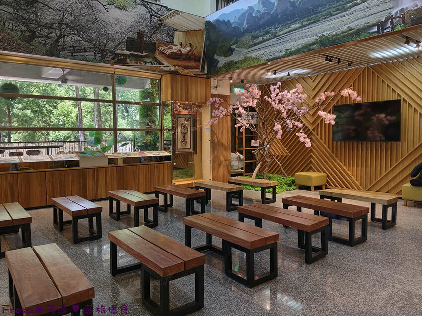 高雄市六龜區高雄旅遊│六龜荖濃溪遊憩旅行│騎乘電輔車吹風過隧道.豐富六龜生態地質│品茗原山茶│荖濃大武壠族文化體驗