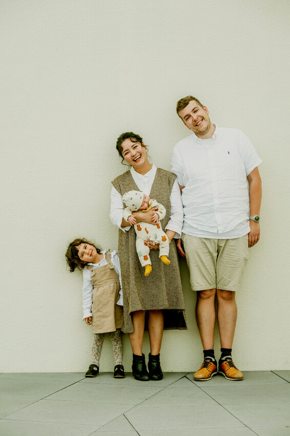 台南全家福推薦:與荷蘭老公混血寶寶的俏皮全家福│擺脫制式化! 台南全家福推薦:與荷蘭老公混血寶寶的俏皮全家福│擺脫制式化!