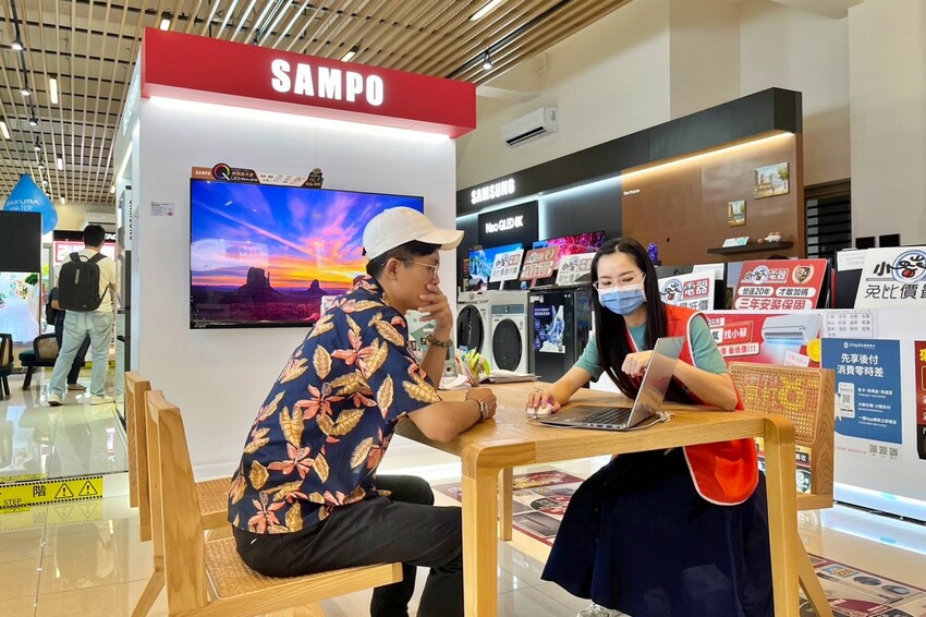 小蔡電器台中北屯旗艦店|集結各大知名品牌家電,全程一對一專人服務,甜甜價再送7-11商品卡,一站式購足更划算!