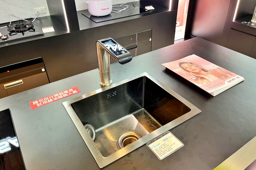 小蔡電器台中北屯旗艦店|集結各大知名品牌家電,全程一對一專人服務,甜甜價再送7-11商品卡,一站式購足更划算!