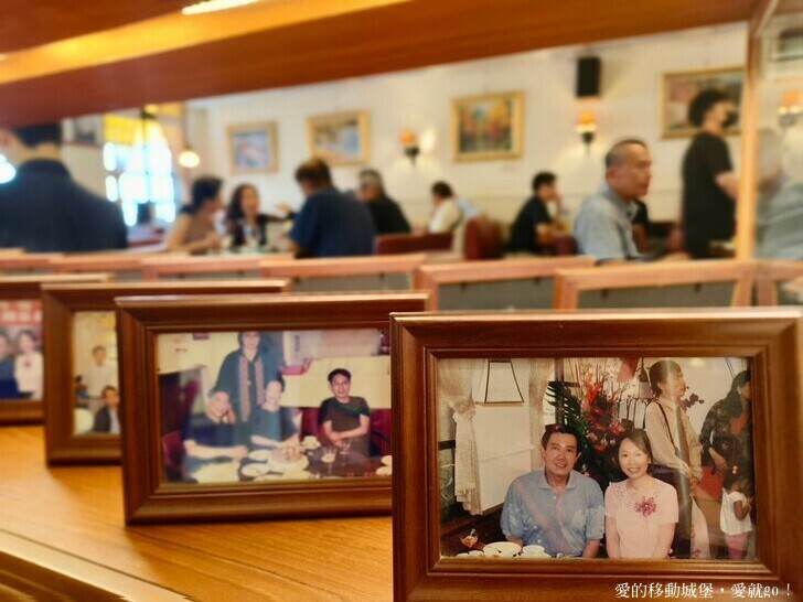 台北市中正區【台北讀書月 x 重南漫書香】明星麵包 明星咖啡館 文學沙龍 卡牌屋桌上遊戲 動動腦 大人小孩都愛玩 全台唯一擁有百年歷史文化的書街 消費滿額轉盤抽好禮 愛就一起閱讀GO !