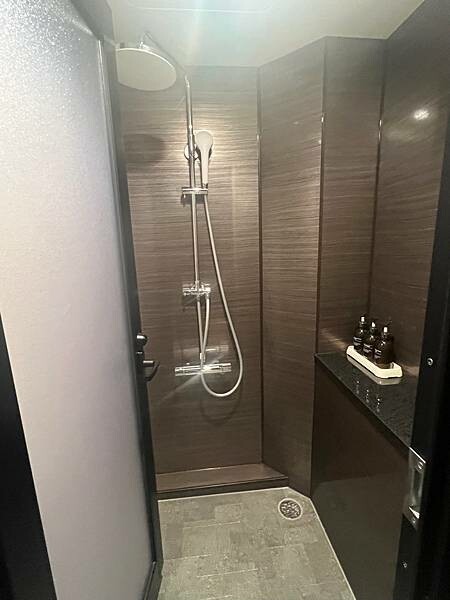 星野奧入瀨溫泉渡假飯店（附交通方式）。在自然生態的溪流邊渡過