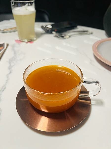 台北東區新開幕的創新印度料理餐廳介紹：夏花餐室Summer 