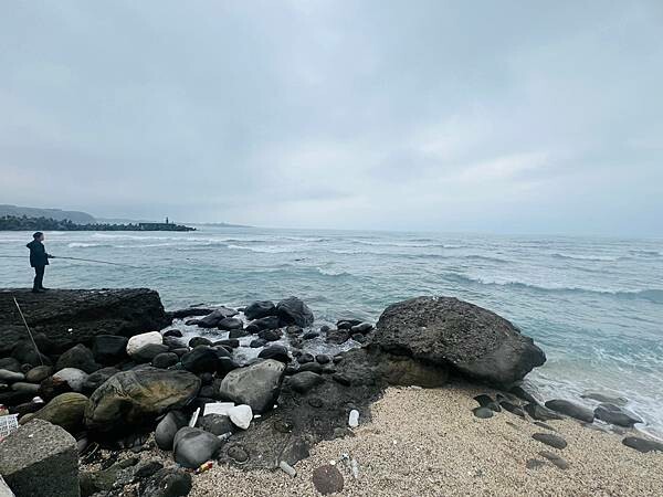 北海岸一日遊:跳石站、石門洞、午餐 Le Qua 公雞餐廳 北海岸一日遊:跳石站、石門洞、午餐 Le Qua 公雞餐廳