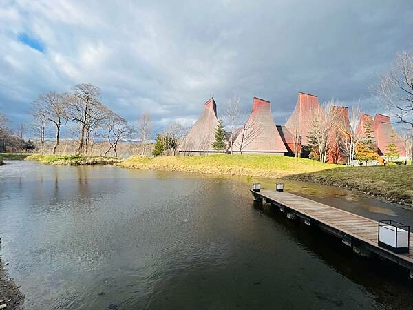 四季如畫的北海道白老町。波羅多湖畔旁的「星野。界 波羅多渡假