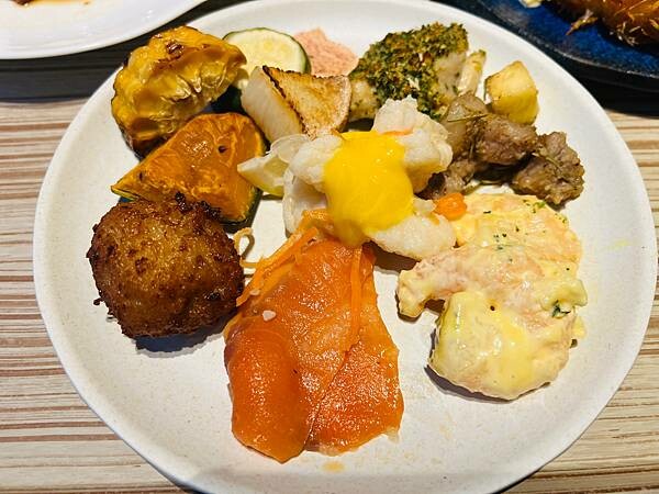 星野奧入瀨溫泉渡假飯店（附交通方式）。在自然生態的溪流邊渡過