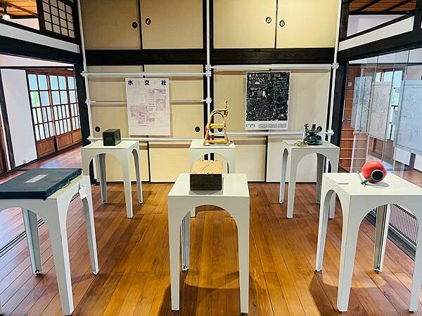 台南遊記:吐司吐司早餐店。水交社文化園區。莉莉水果