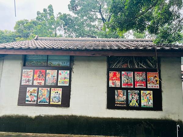 台南遊記:吐司吐司早餐店。水交社文化園區。莉莉水果