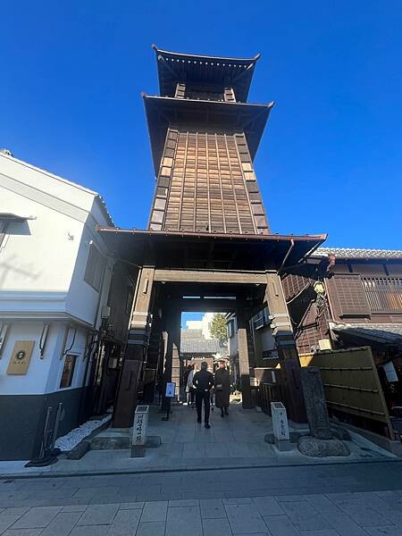 東京近郊小江戶川越一日遊:歷史老式建築物的川越藏造老街。老街