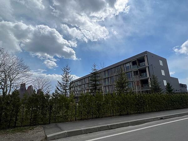 四季如畫的北海道白老町。波羅多湖畔旁的「星野。界 波羅多渡假