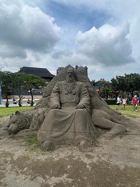 新北市八里一日遊：2023年八里神化沙雕藝術展。挖子尾自然保