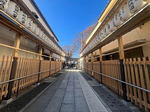 東京近郊小江戶川越一日遊:歷史老式建築物的川越藏造老街。老街