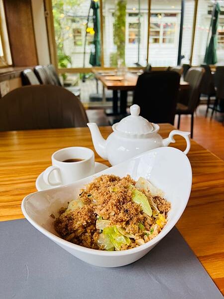 陽明山草山小鎮:大衛小小羊David & Alpaca,近距 陽明山草山小鎮:大衛小小羊David & Alpaca,近距