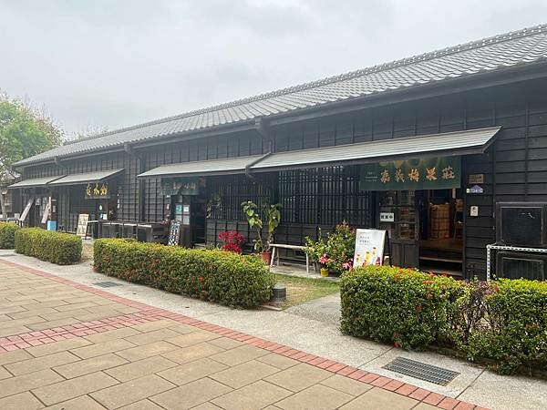 嘉義市步行路線：阿里山檜木的檜意森活村、藝術家王文志的森林之