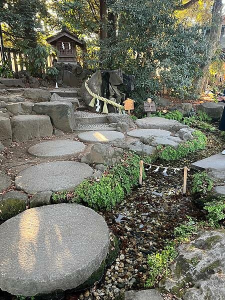 東京近郊小江戶川越一日遊:歷史老式建築物的川越藏造老街。老街