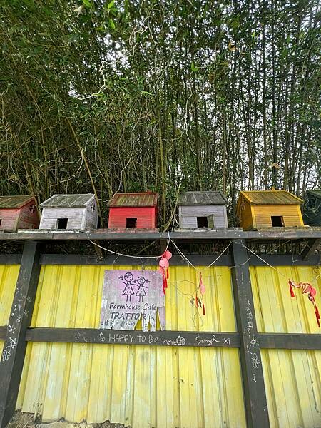 台北市內湖捷運站碧山巖。輕鬆漫慢遊。輕旅行:白石湖吊橋、午餐