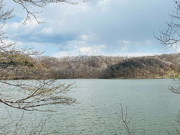 四季如畫的北海道白老町。波羅多湖畔旁的「星野。界 波羅多渡假
