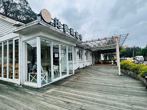 陽明山草山小鎮:大衛小小羊David & Alpaca,近距 陽明山草山小鎮:大衛小小羊David & Alpaca,近距