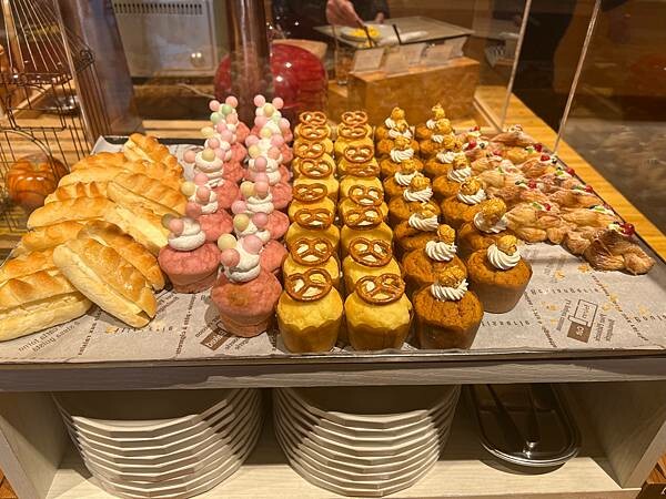 星野奧入瀨溫泉渡假飯店（附交通方式）。在自然生態的溪流邊渡過