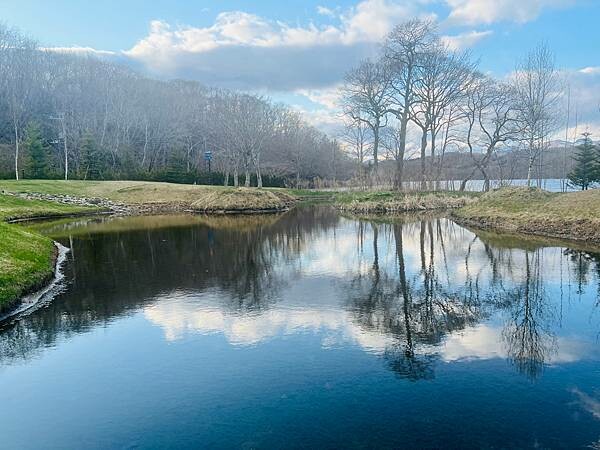 四季如畫的北海道白老町。波羅多湖畔旁的「星野。界 波羅多渡假