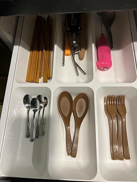 松山機場✈️台東市。入住近台東火車站工業風格十足的実舍Gen