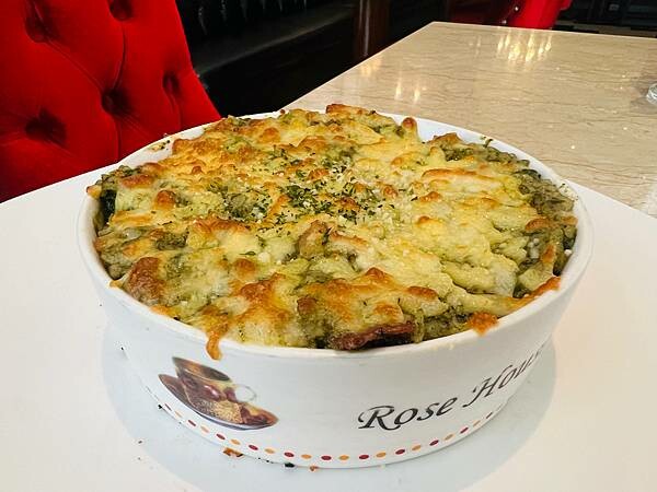 台北捷運東門站半日散策:午餐 古典玫瑰、閒逛來好Lai Hao、下午茶 白水豆花、宇宙生煎、台北清真寺