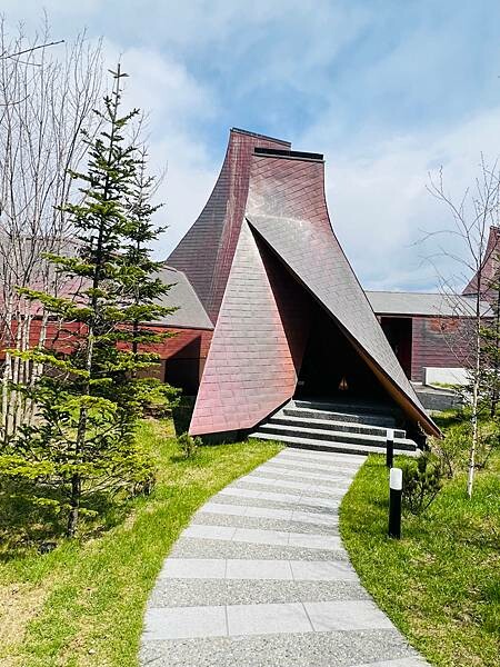 四季如畫的北海道白老町。波羅多湖畔旁的「星野。界 波羅多渡假