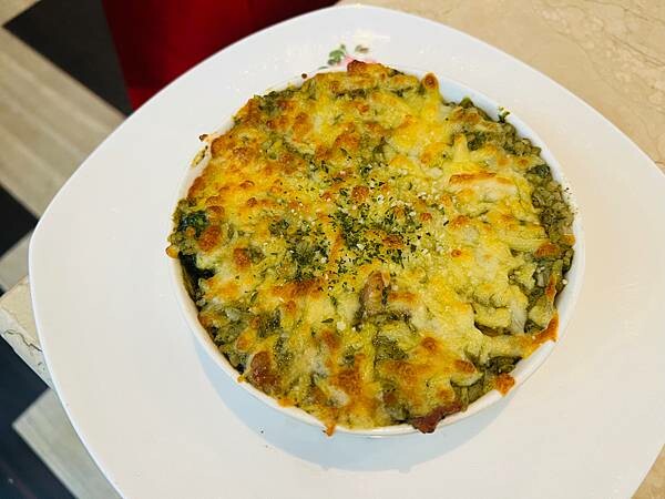 台北捷運東門站半日散策:午餐 古典玫瑰、閒逛來好Lai Hao、下午茶 白水豆花、宇宙生煎、台北清真寺