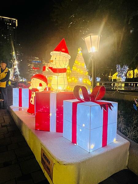 2023年新北耶誕城燈飾。走走逛逛