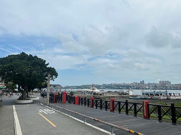 新北市八里一日遊：2023年八里神化沙雕藝術展。挖子尾自然保