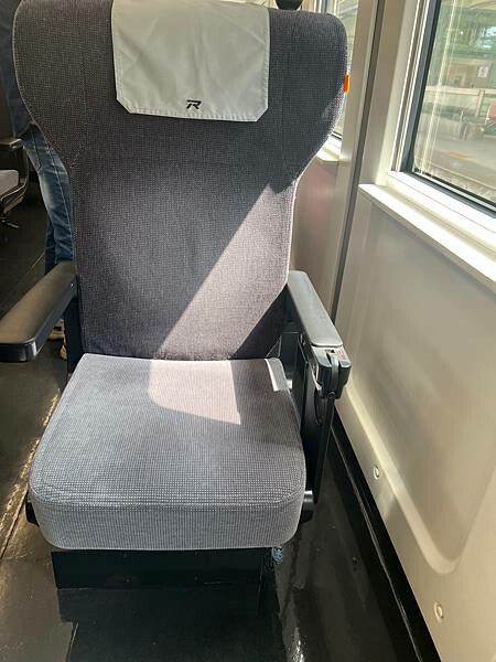 台東去嘉義:自強騰雲座艙商務艙開箱|台東嘉義宜蘭遊記