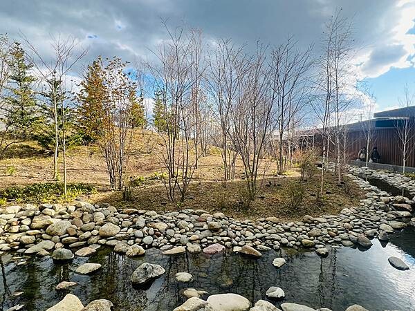 四季如畫的北海道白老町。波羅多湖畔旁的「星野。界 波羅多渡假