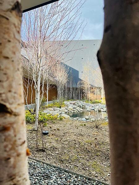 四季如畫的北海道白老町。波羅多湖畔旁的「星野。界 波羅多渡假