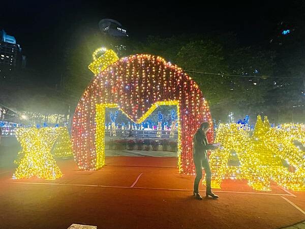 2023年新北耶誕城燈飾。走走逛逛