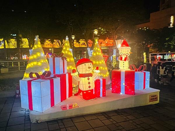 2023年新北耶誕城燈飾。走走逛逛