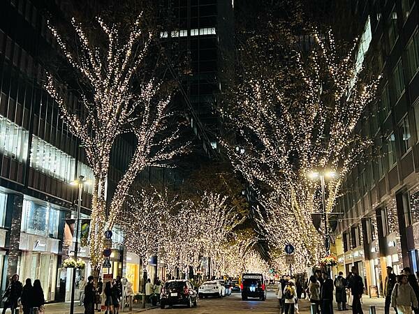 2023年日本東京聖誕燈飾:丸之內東京車站周邊。日比谷東京中 2023年日本東京聖誕燈飾:丸之內東京車站周邊。日比谷東京中