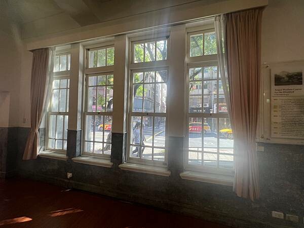 台北中山捷運站：百年建築古蹟內喝下午茶。中山茶書院｜中山藏藝