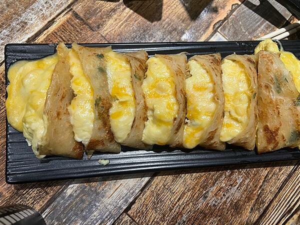 台南遊記:吐司吐司早餐店。水交社文化園區。莉莉水果