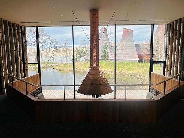 四季如畫的北海道白老町。波羅多湖畔旁的「星野。界 波羅多渡假